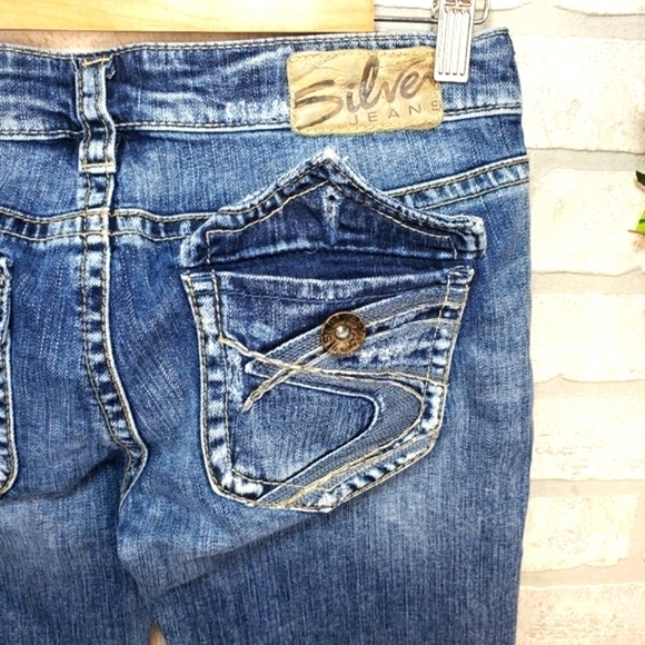 SILVER "Tuesday Flap" Distressed Low Rise Jeans Size 27 - Picture 4 of 10